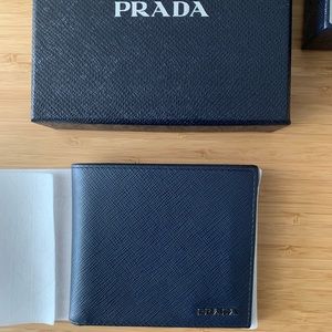 Meet your Posher, Felix